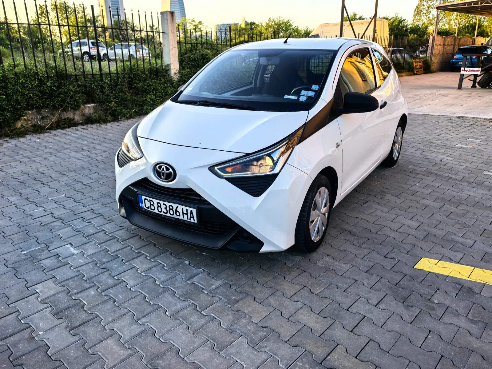 Toyota Aygo 1.0 газова уредба- товарна Перфектна