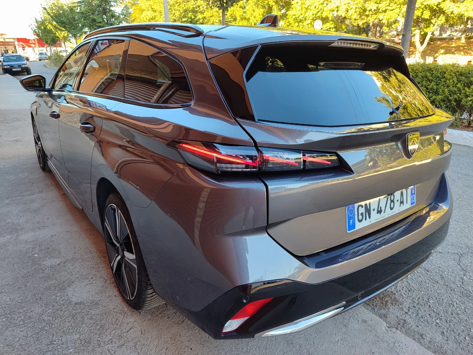 Peugeot 308 SW GT        Face lift  AET8 - изображение 3