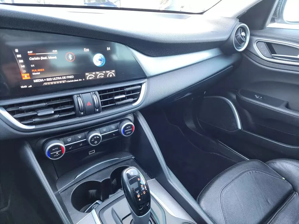 Alfa Romeo Giulia * TI * * AWD* * HeadUp* * AвтоКредит* (ЦЕНА ДО БГ) - изображение 10