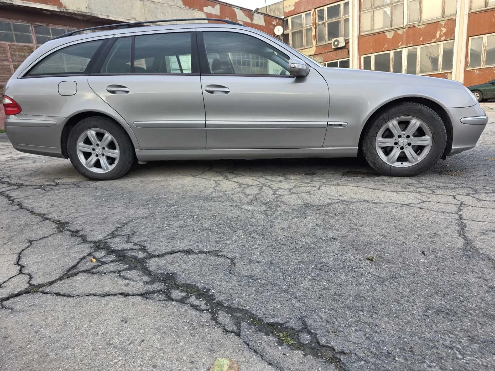 Mercedes-Benz E 220 CDI �� ������� | Mobile.bg � ����������� 3