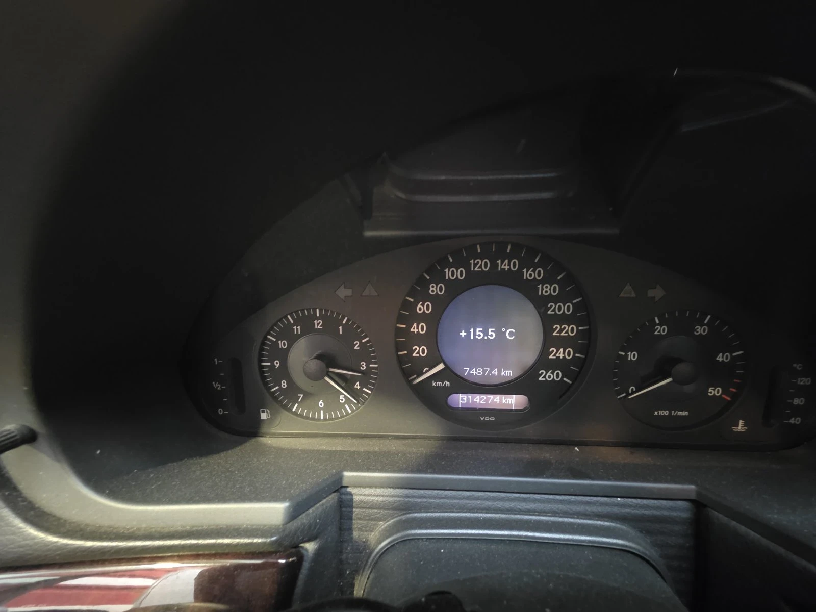 Mercedes-Benz E 220 CDI �� ������� | Mobile.bg � ����������� 14