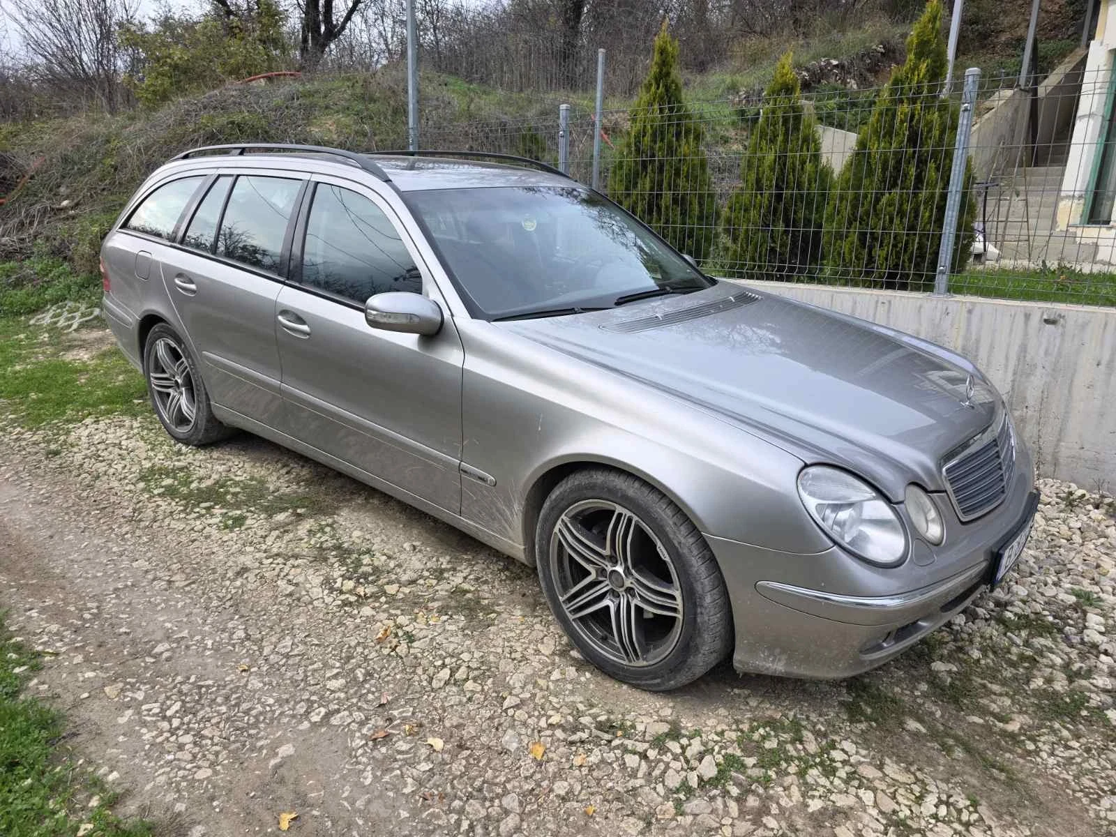 Mercedes-Benz E 220 CDI �� ������� | Mobile.bg � ����������� 9