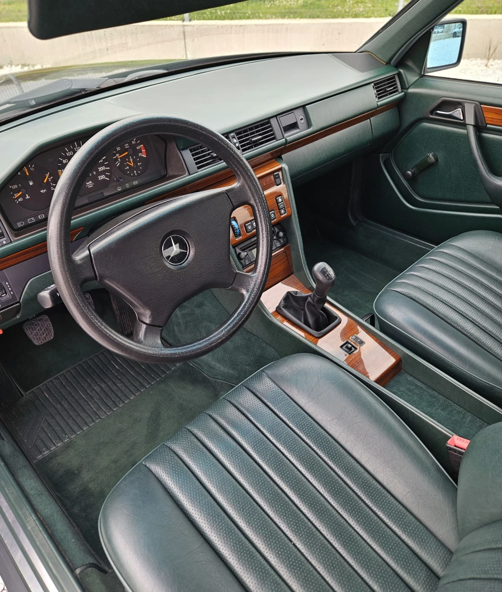 Mercedes-Benz E 230 ������� ��������� �� 124.000��  | Mobile.bg � ����������� 7