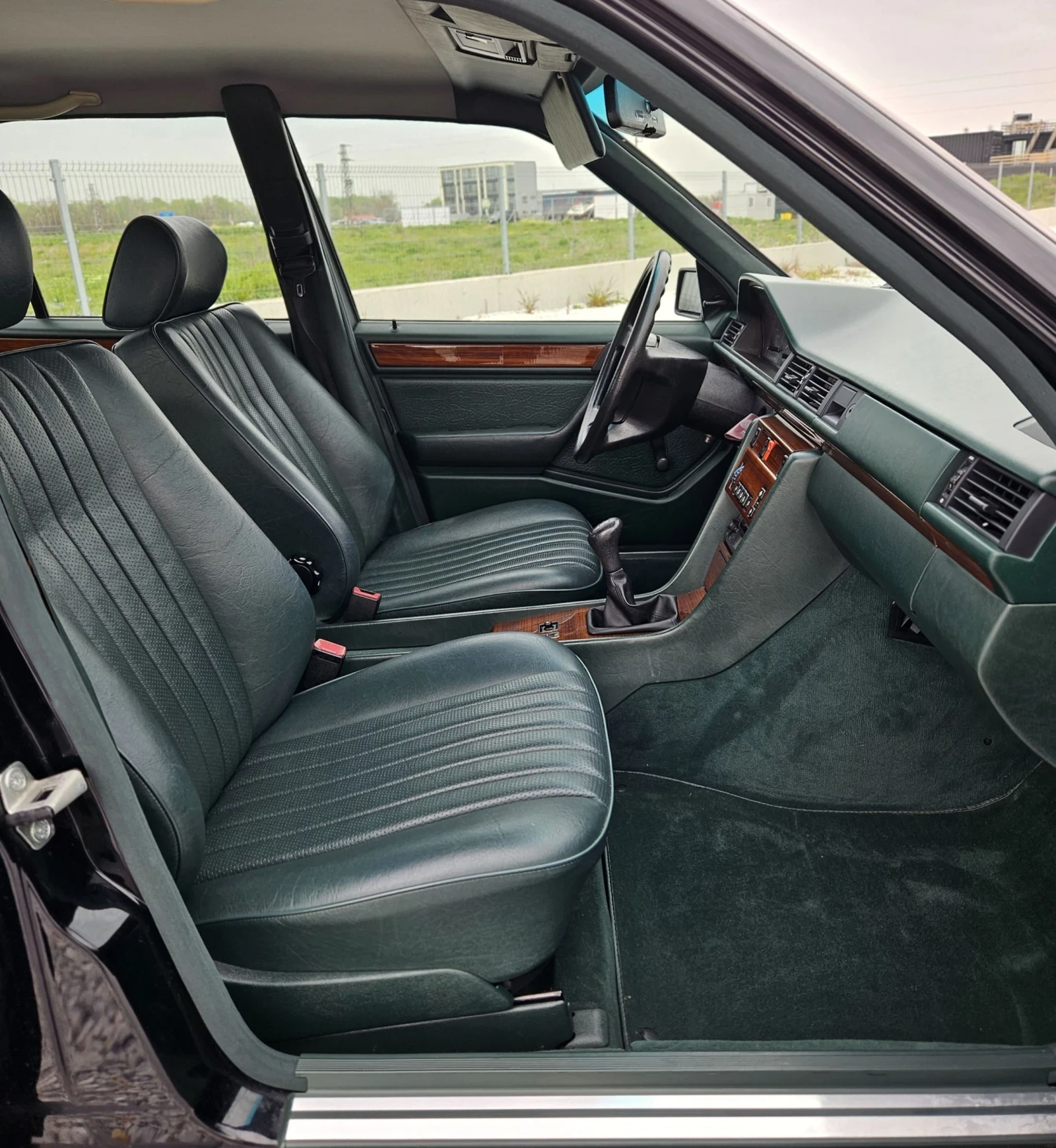 Mercedes-Benz E 230 ������� ��������� �� 124.000��  | Mobile.bg � ����������� 11