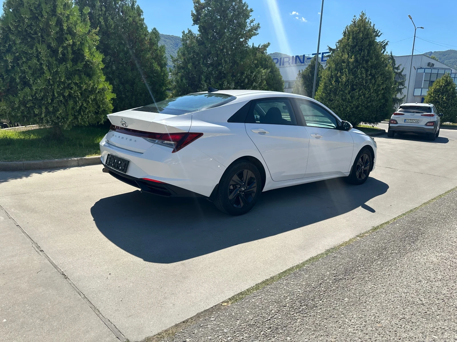Hyundai Elantra Preferred | Mobile.bg � ����������� 4