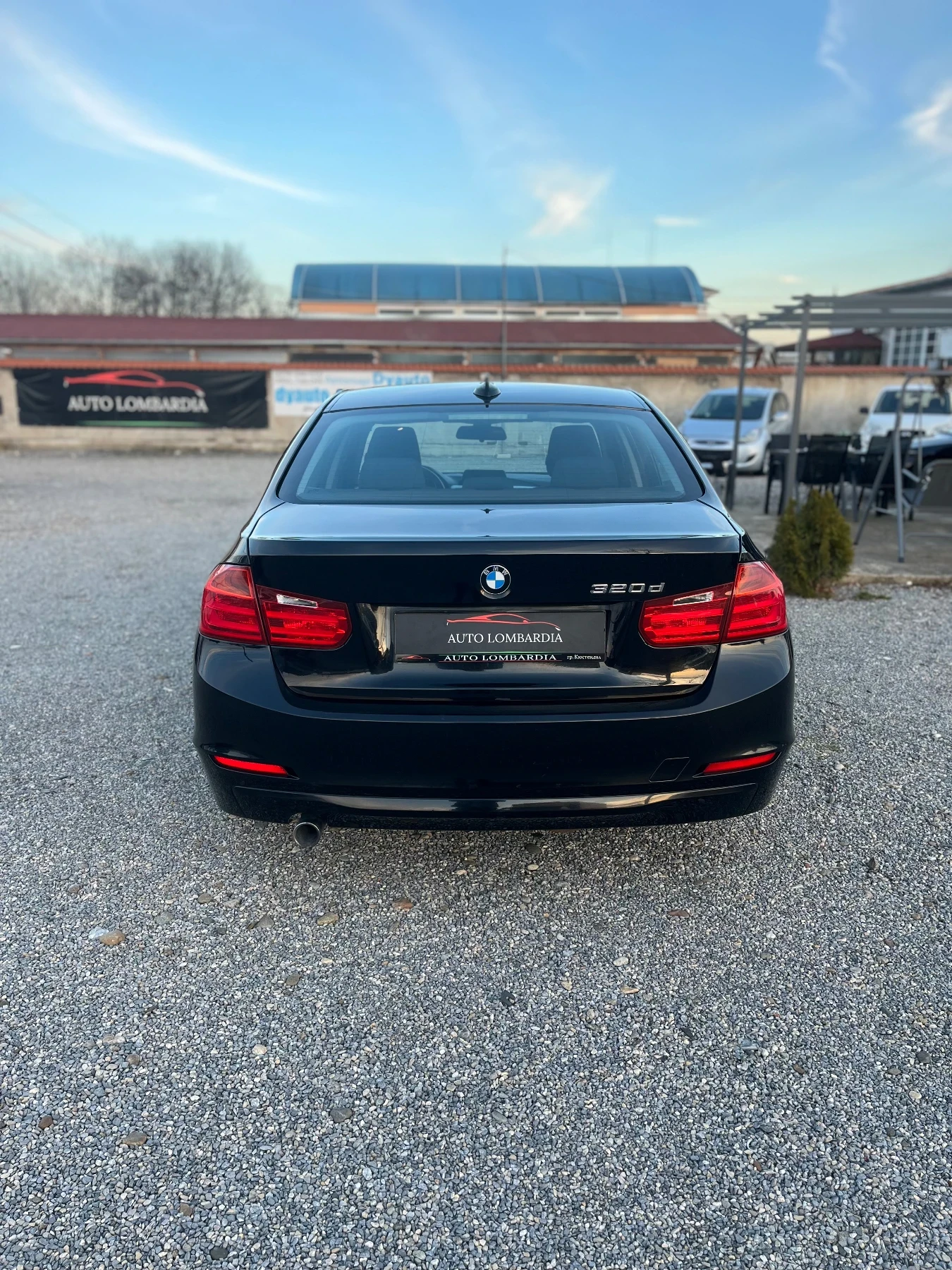 BMW 320 2.0, снимка 8 - Автомобили и джипове - 53768604