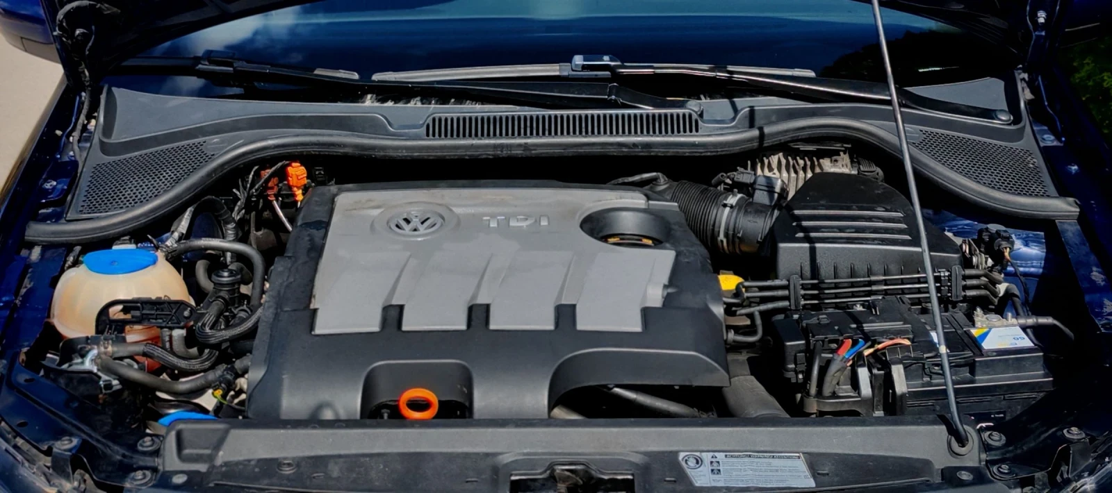 VW Polo 1.6TDI(90)* КЛИМАТРОНИК* ANDROID* , снимка 17 - Автомобили и джипове - 54100941