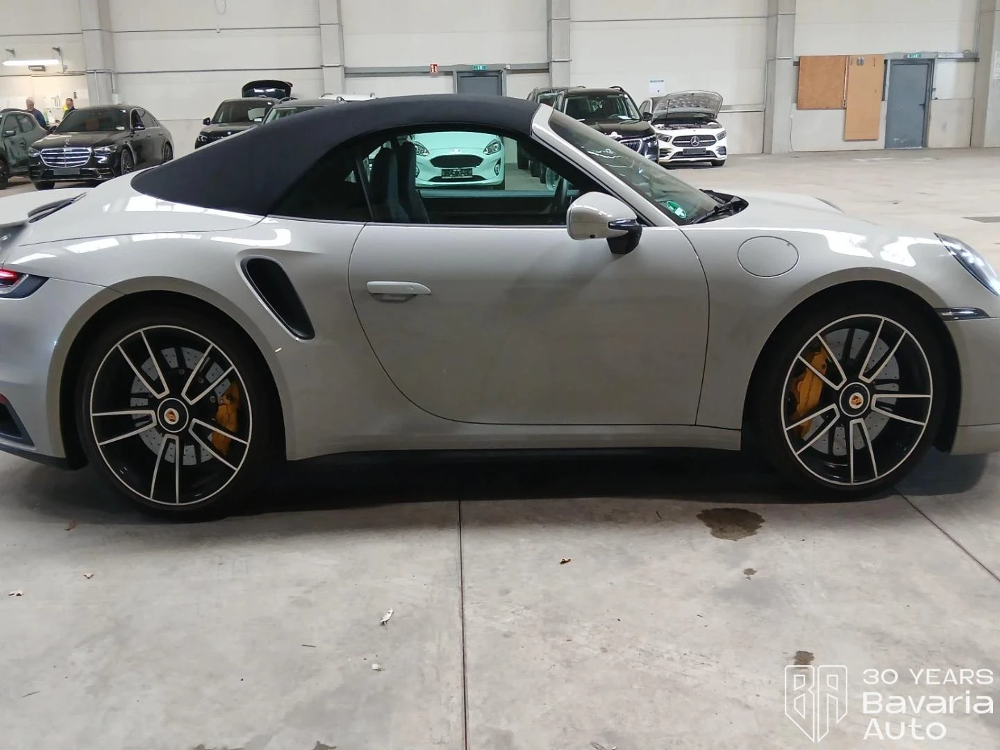 Porsche 911 Turbo S Cabrio PDK, снимка 16 - Автомобили и джипове - 54257536