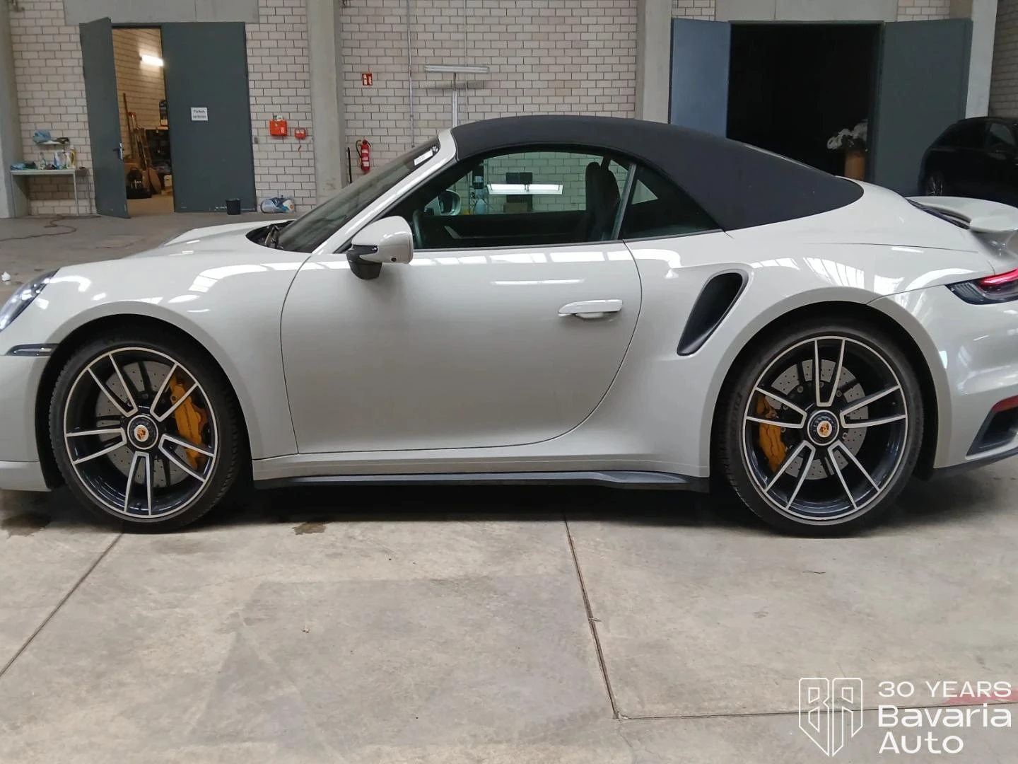 Porsche 911 Turbo S Cabrio PDK, снимка 15 - Автомобили и джипове - 54257536