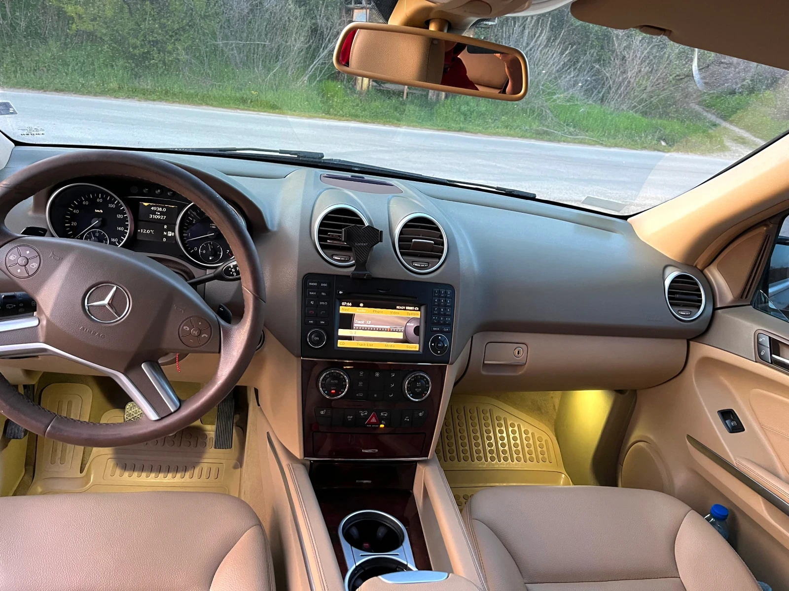 Mercedes-Benz ML 550 AMG, 5.5, V8, 388, ГАЗ, CARFAX, Реални км, снимка 13 - Автомобили и джипове - 54382951