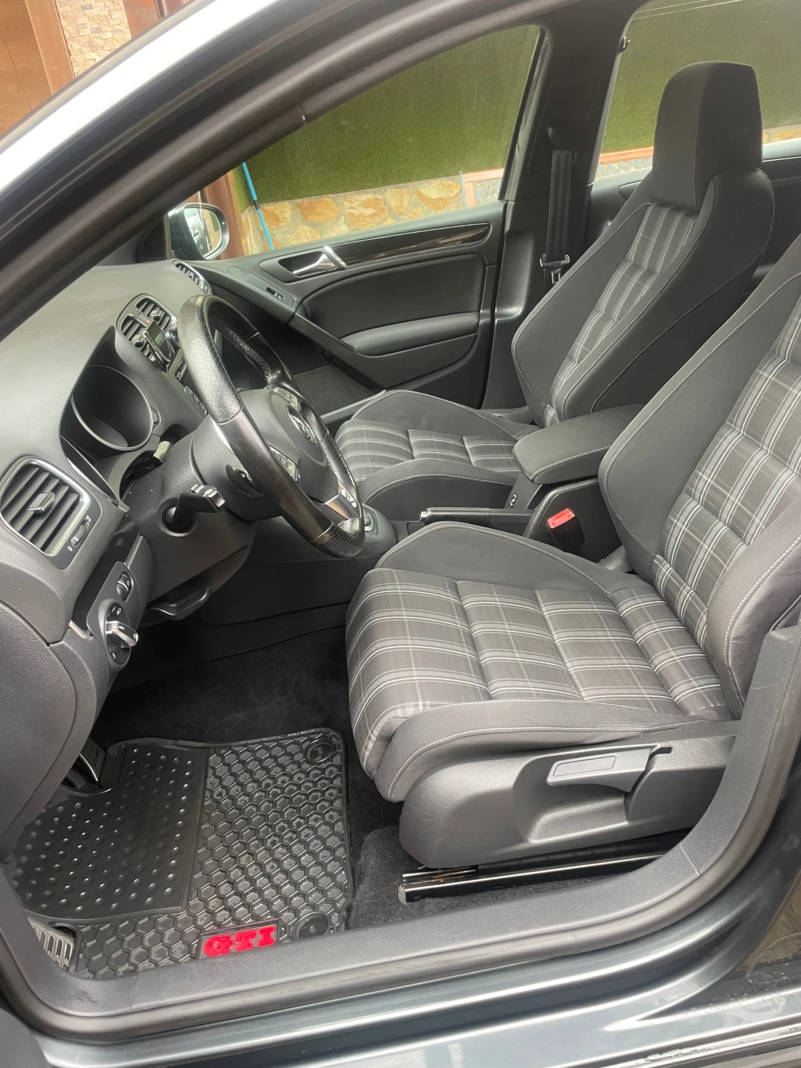 VW Golf 2.0GTD* 170kc* automat, снимка 11 - Автомобили и джипове - 54465631