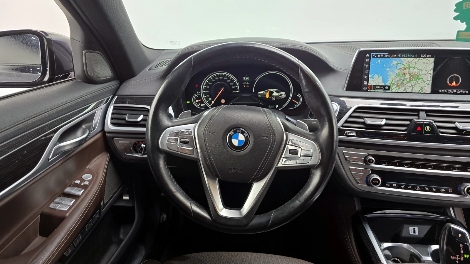 BMW 740 M-PK* 8ZF* SOFT-CLOSE* ОБДУХ* МАСАЖ* HEAD-UP* 360*, снимка 5 - Автомобили и джипове - 54649721