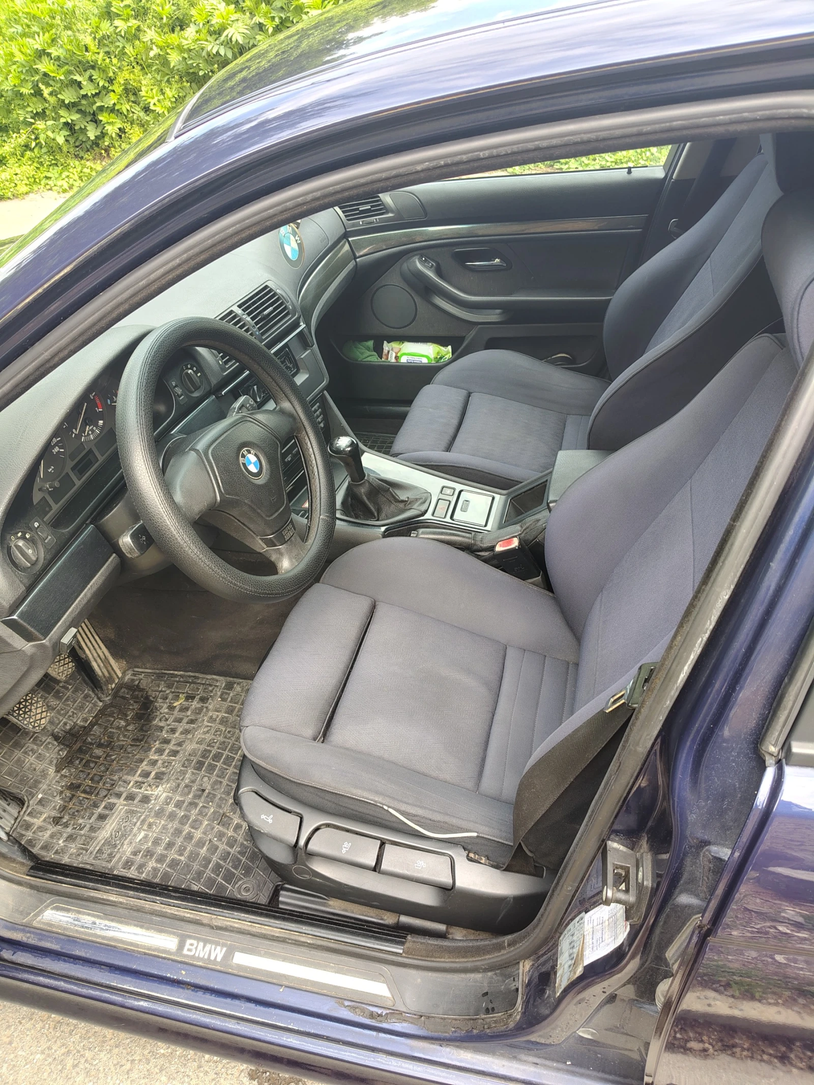 BMW 523, снимка 6 - Автомобили и джипове - 54672141