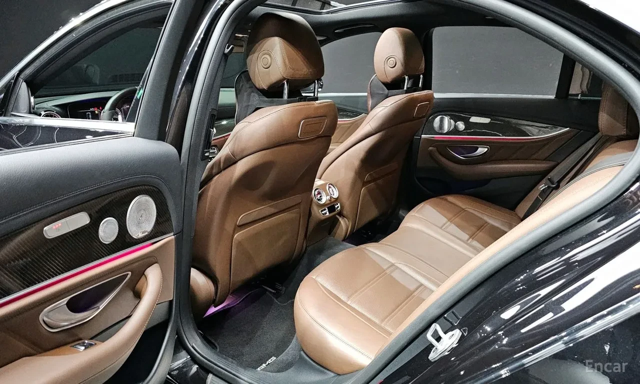 Mercedes-Benz E 63 AMG burmester* multibeam led* Parking Assist, снимка 12 - Автомобили и джипове - 54826996