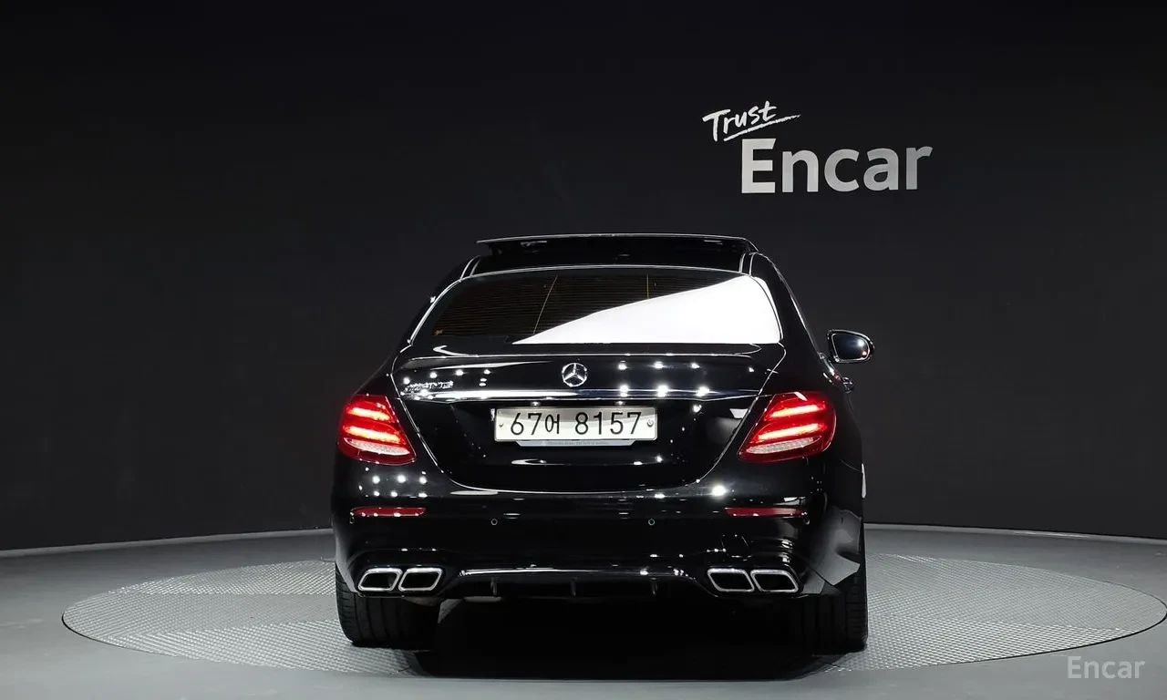 Mercedes-Benz E 63 AMG burmester* multibeam led* Parking Assist, снимка 4 - Автомобили и джипове - 54826996