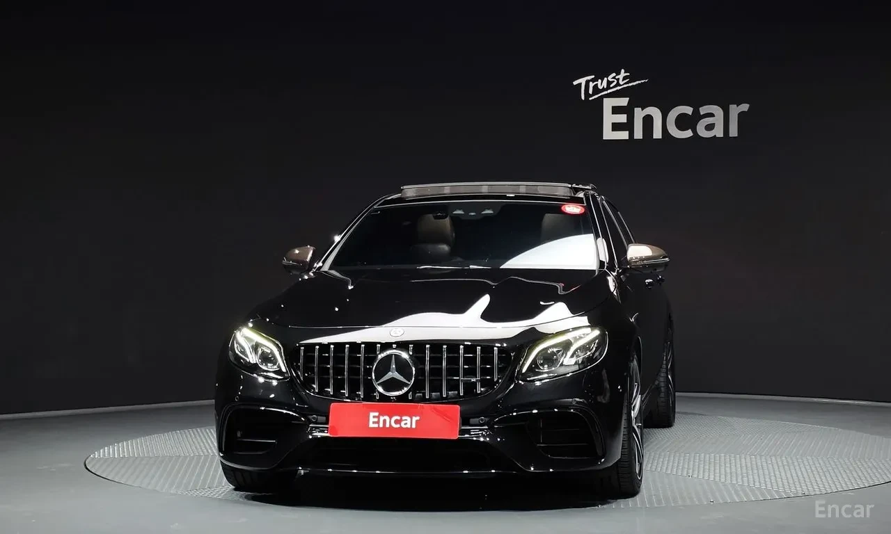 Mercedes-Benz E 63 AMG burmester* multibeam led* Parking Assist, снимка 3 - Автомобили и джипове - 54826996