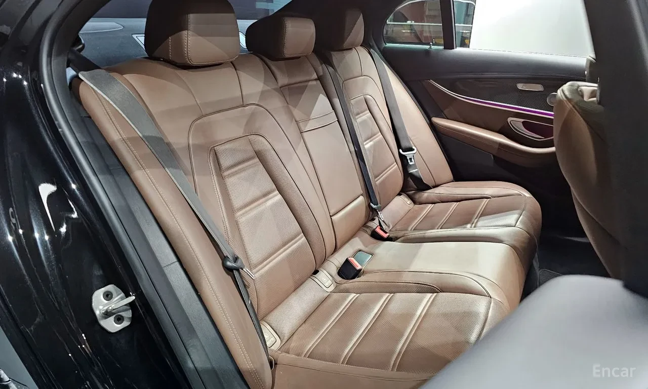 Mercedes-Benz E 63 AMG burmester* multibeam led* Parking Assist, снимка 9 - Автомобили и джипове - 54826996