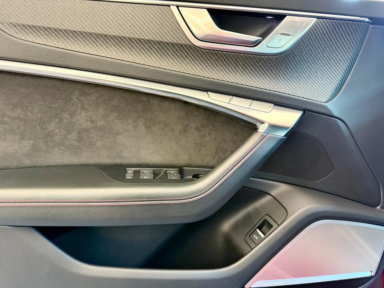 Audi Rs6 Eventuri* Full* 1 of 3 in EU* Pano* Лизинг , снимка 7 - Автомобили и джипове - 54865010