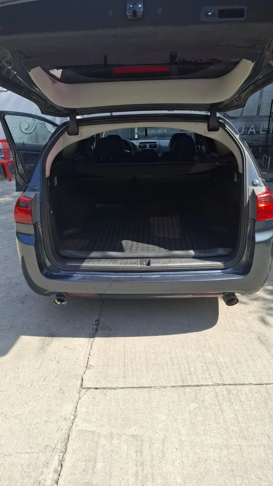 Honda Accord 2.4 i-VTEC Executive, снимка 6 - Автомобили и джипове - 55014147