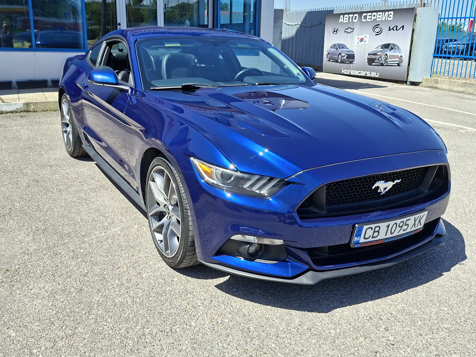 Ford Mustang 2.3 i, снимка 2 - Автомобили и джипове - 55087911