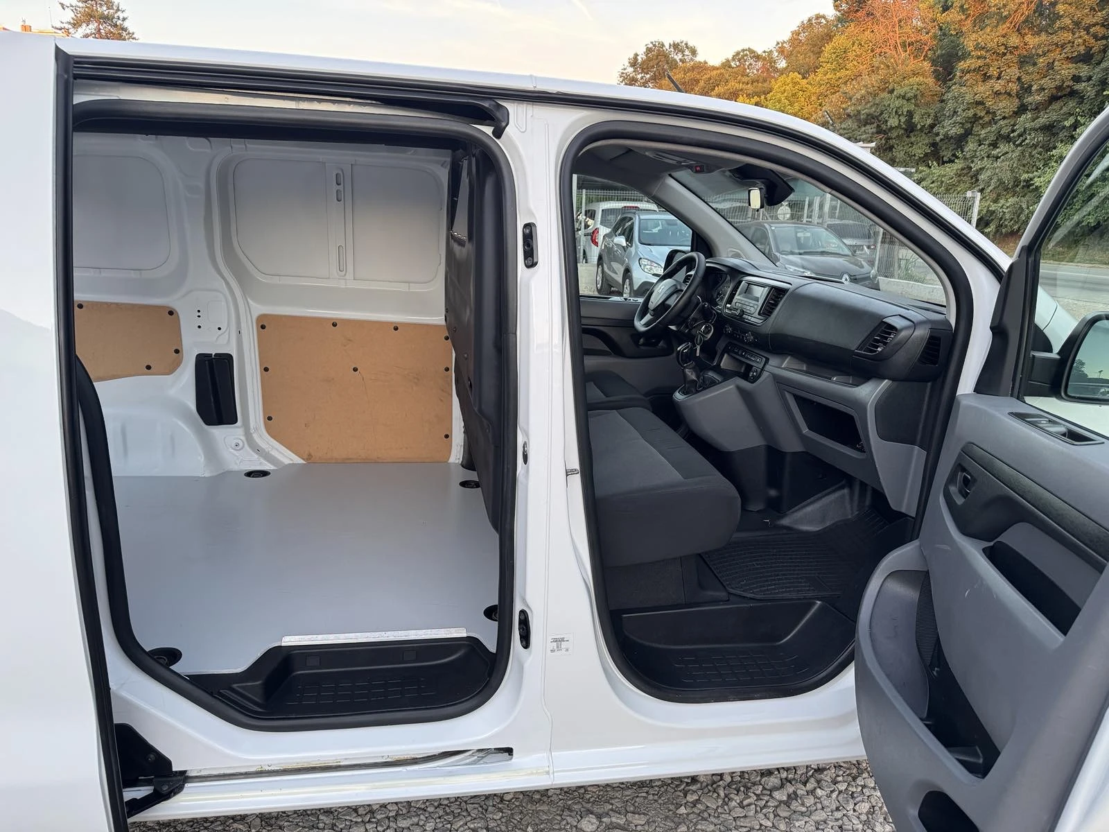 Peugeot Expert 1.6HDI* KLIMATIK , снимка 9 - Автомобили и джипове - 55457188