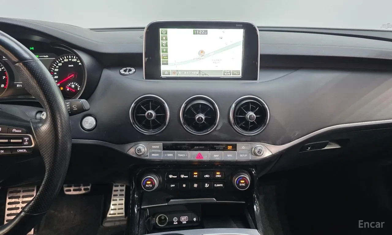 Kia Stinger GT-Line , снимка 12 - Автомобили и джипове - 55530271