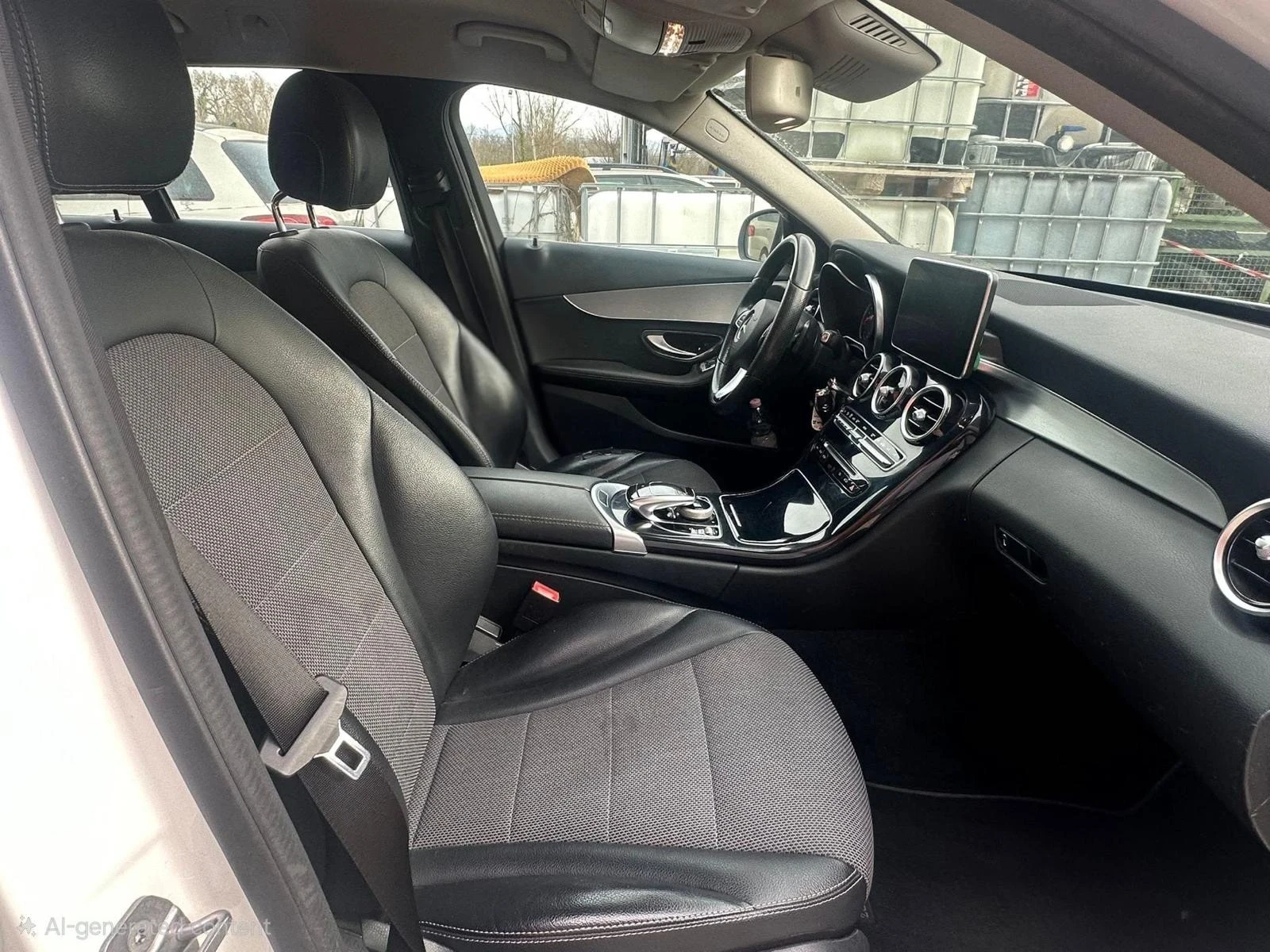 Mercedes-Benz C 220, снимка 9 - Автомобили и джипове - 55590615