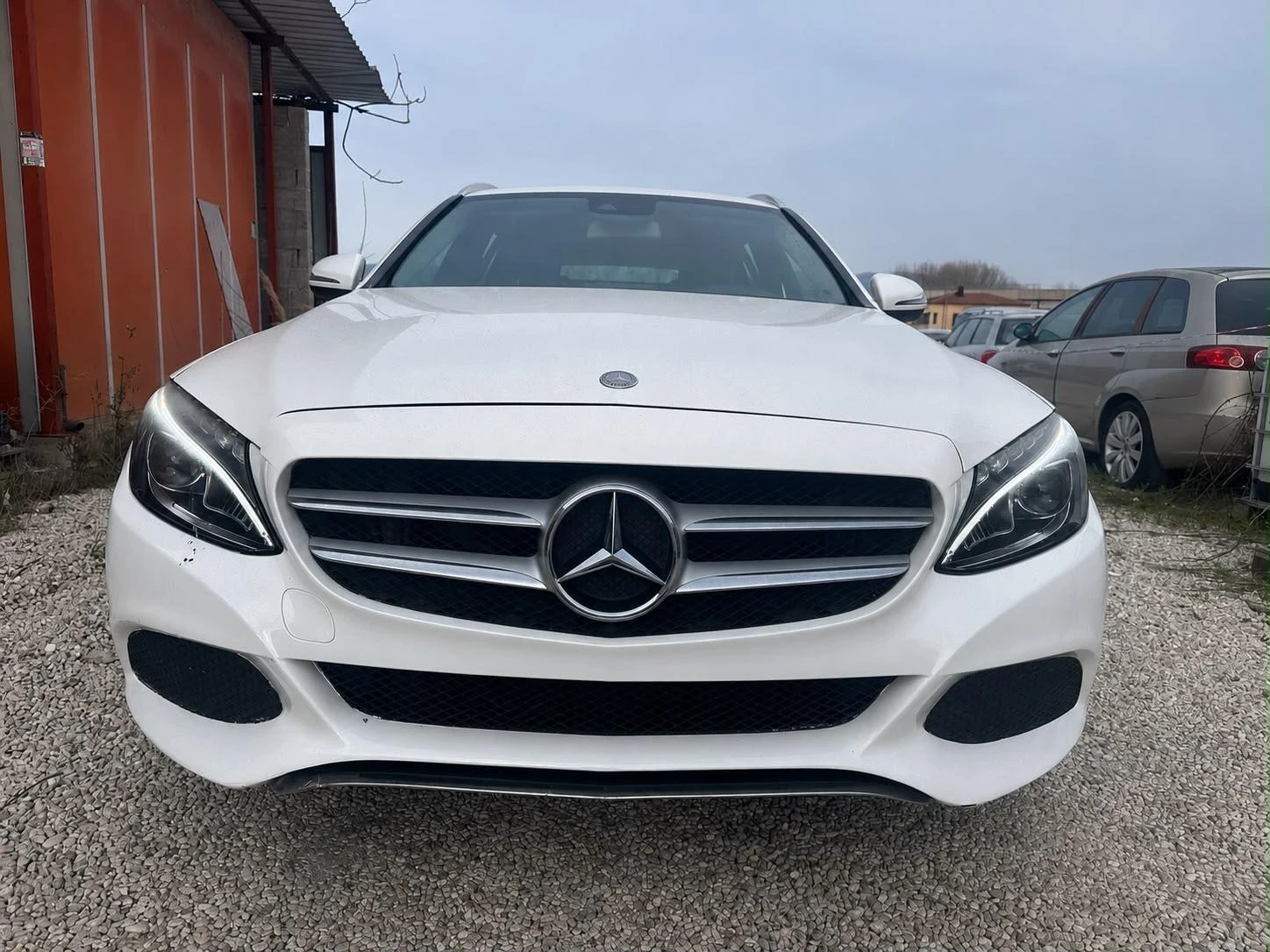 Mercedes-Benz C 220, снимка 4 - Автомобили и джипове - 55590615