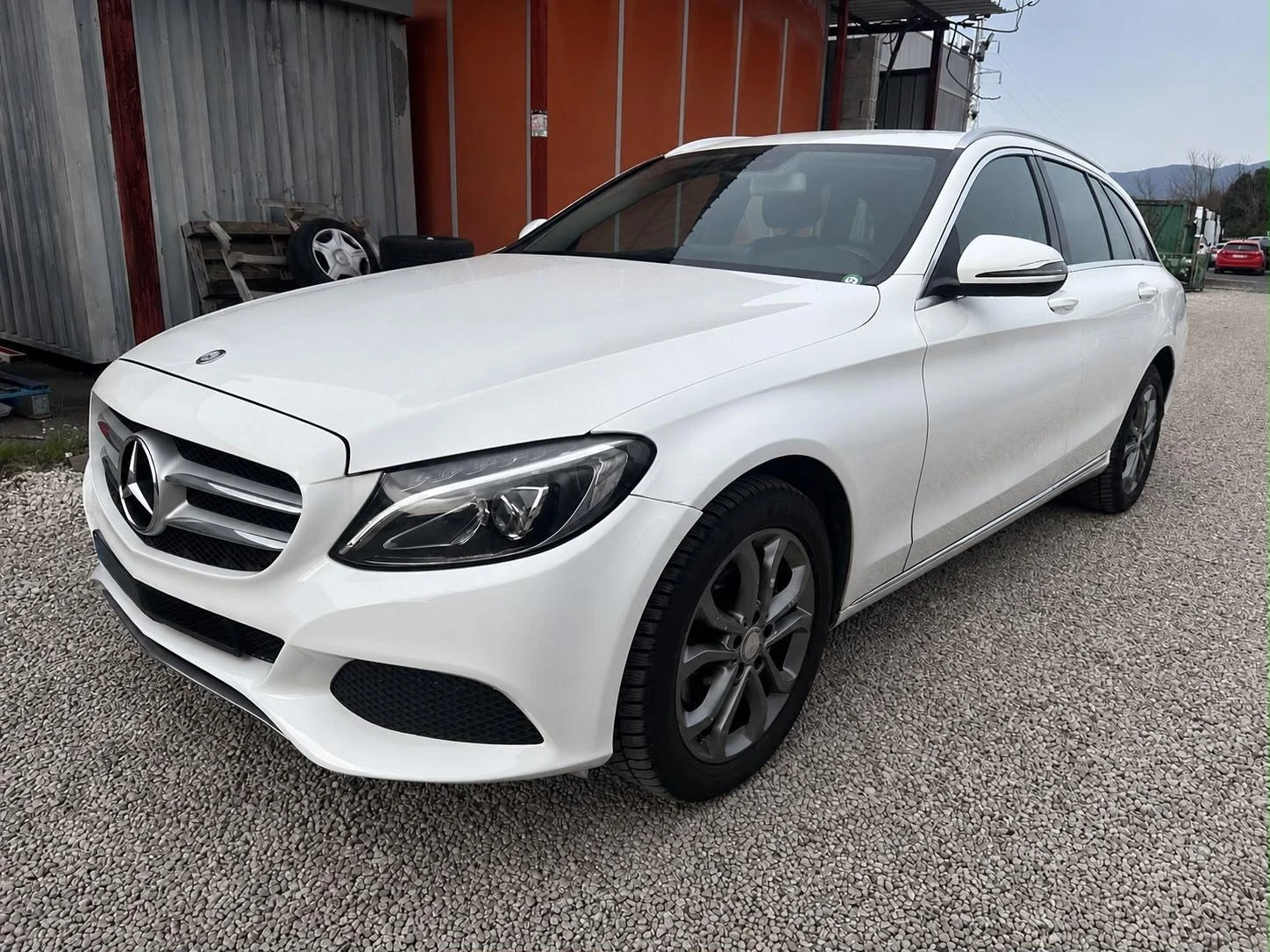 Mercedes-Benz C 220, снимка 3 - Автомобили и джипове - 55590615