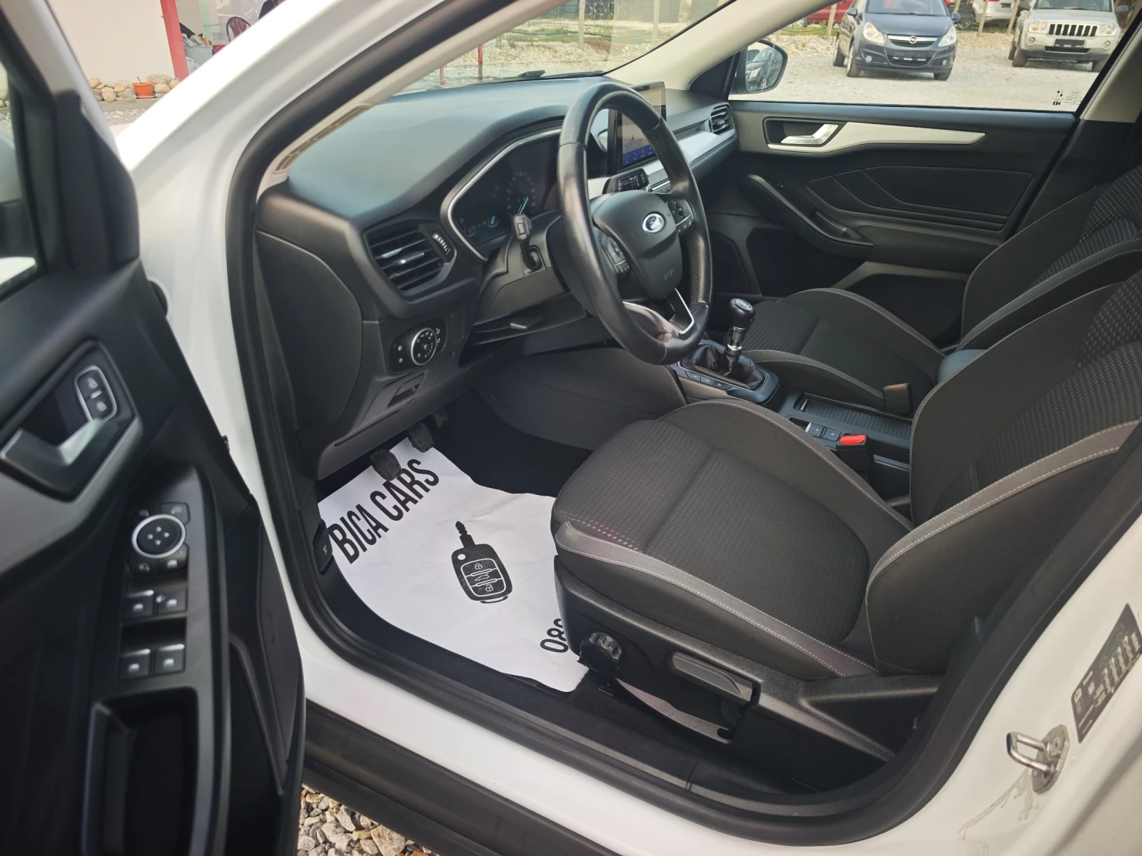 Ford Focus 1.5tdci, снимка 7 - Автомобили и джипове - 55708766
