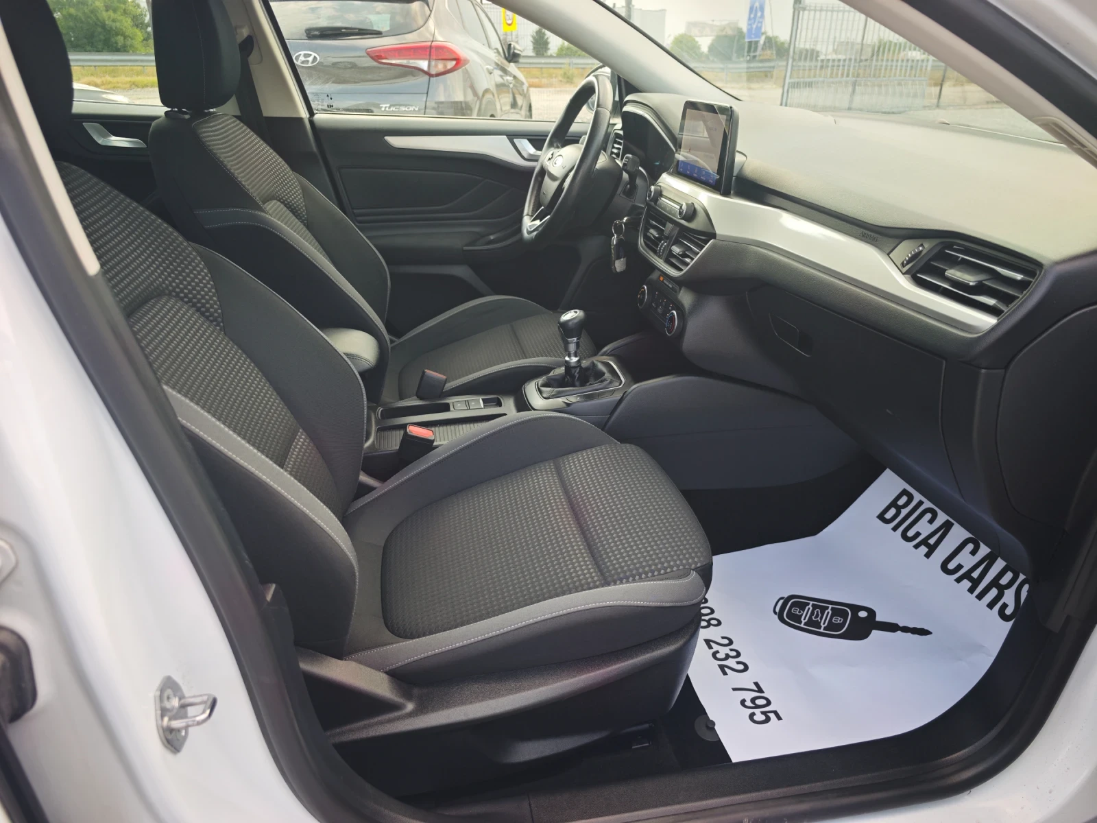 Ford Focus 1.5tdci, снимка 14 - Автомобили и джипове - 55708766