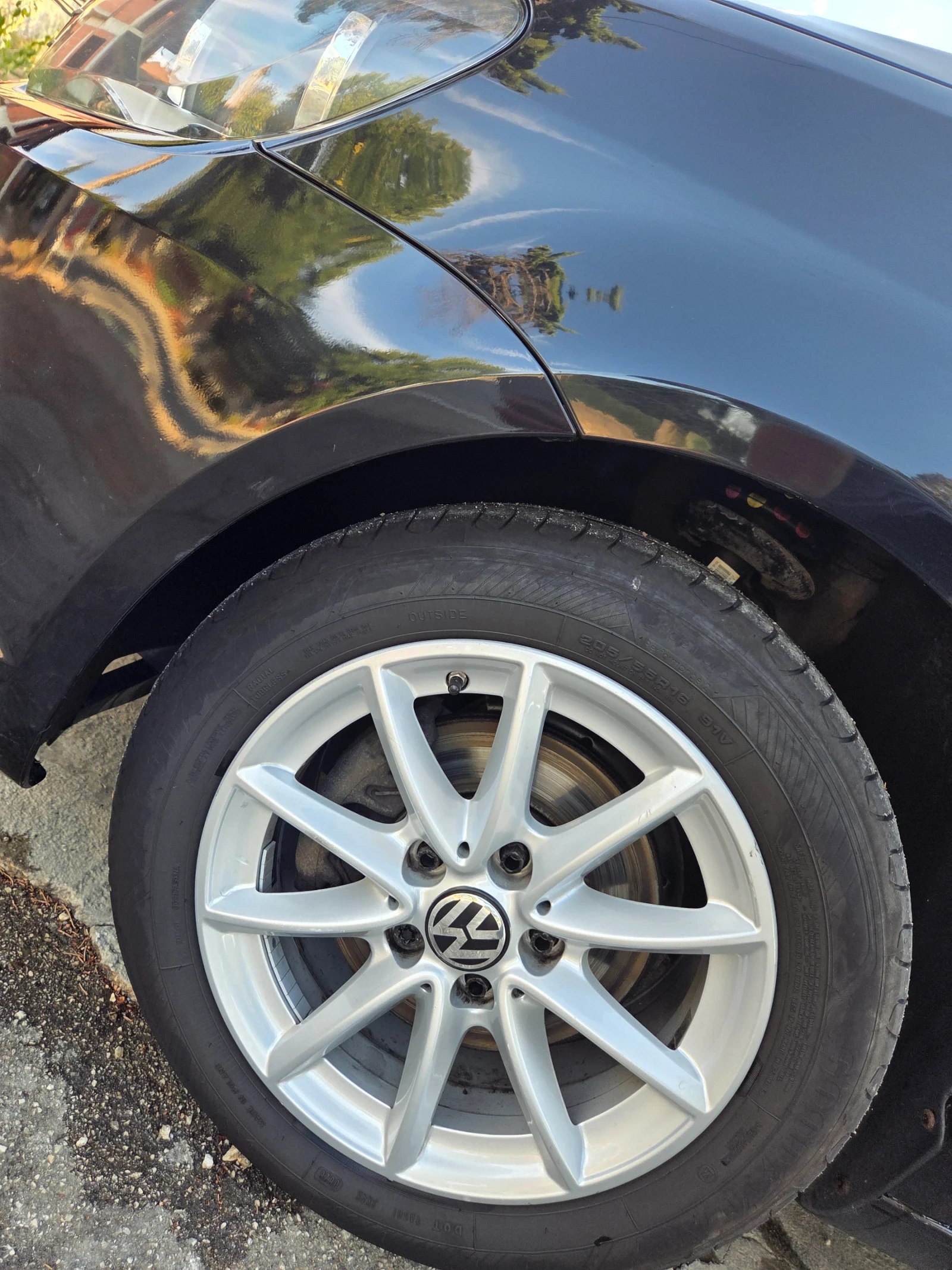 VW Touran, снимка 12 - Автомобили и джипове - 56227101