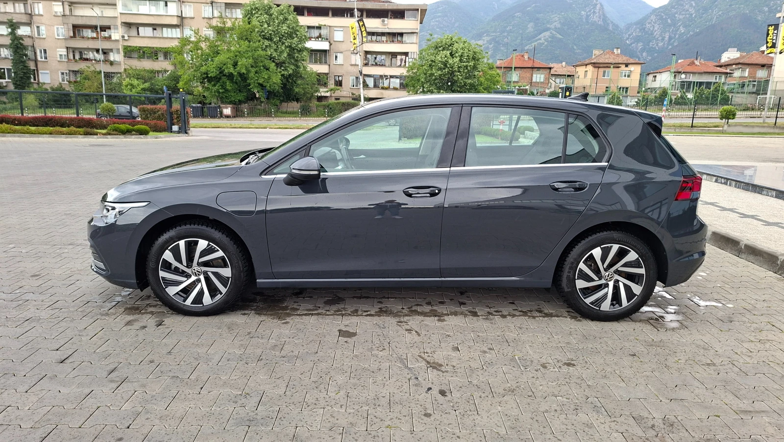 VW Golf style e-hybrid, снимка 2 - Автомобили и джипове - 56352991
