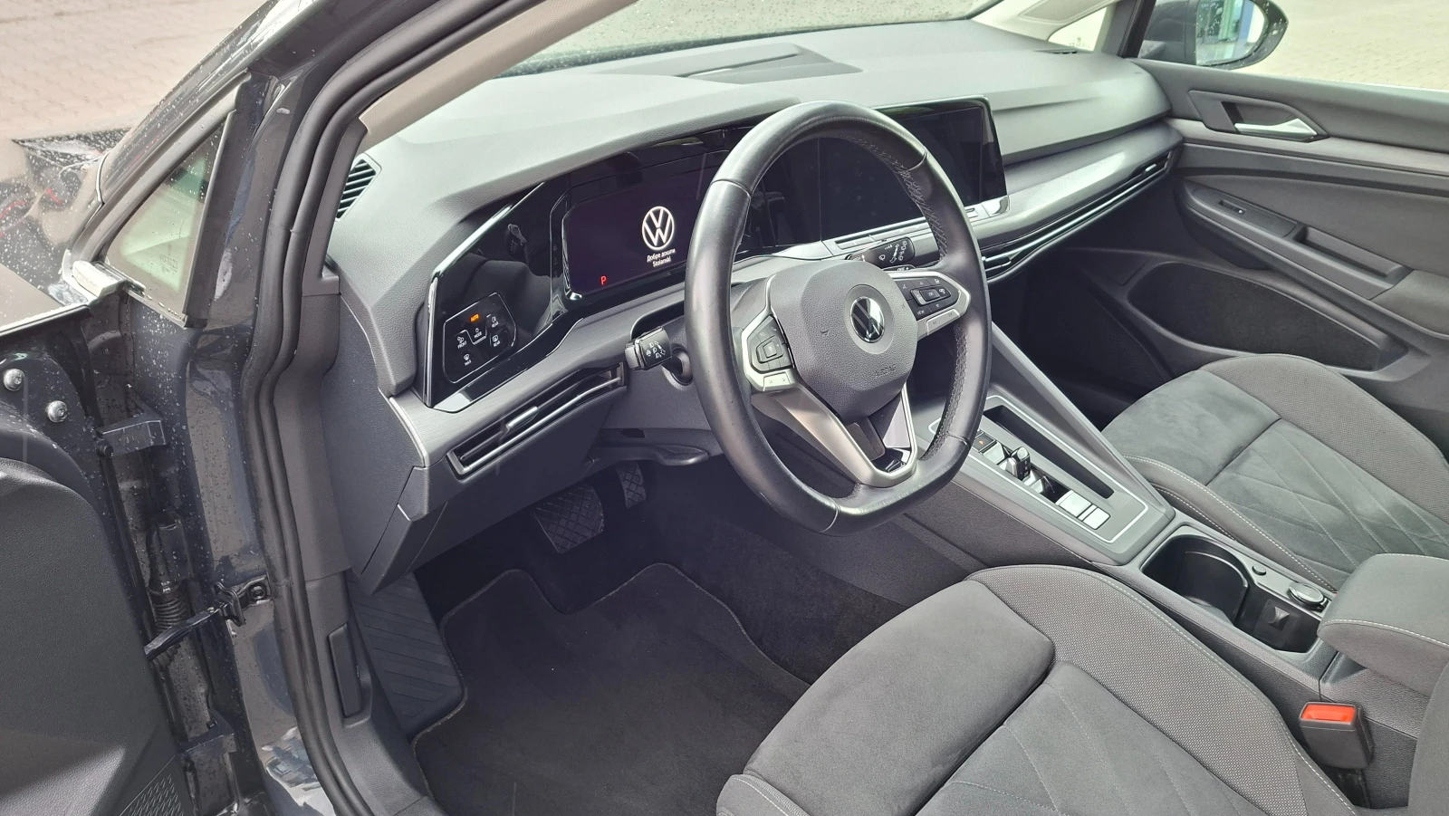 VW Golf style e-hybrid, снимка 11 - Автомобили и джипове - 56352991