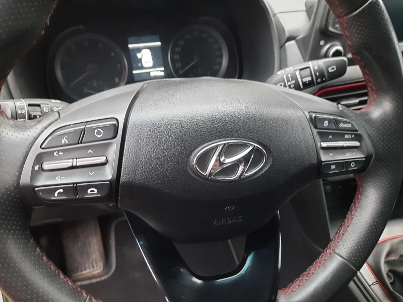 Hyundai Kona 1.0GDI-37000км, снимка 8 - Автомобили и джипове - 47484418