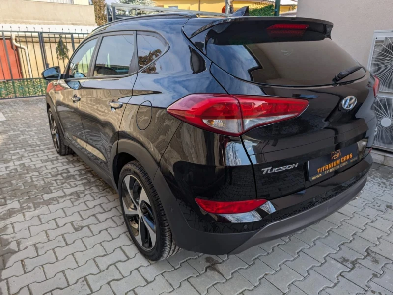 Hyundai Tucson 2.0CRDi Xpossible 4WD/Keyless/Панорама, снимка 4 - Автомобили и джипове - 48376858