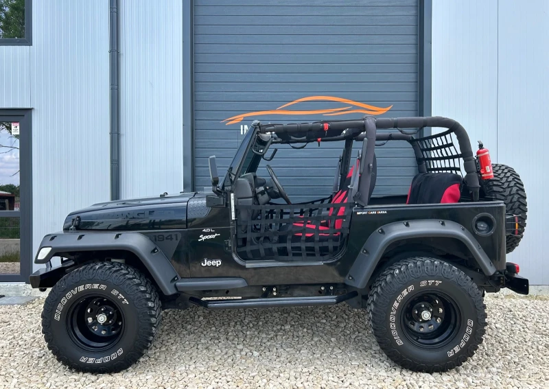 Jeep Wrangler 4.0i 1999 Sport Costum , снимка 3 - Автомобили и джипове - 50415819