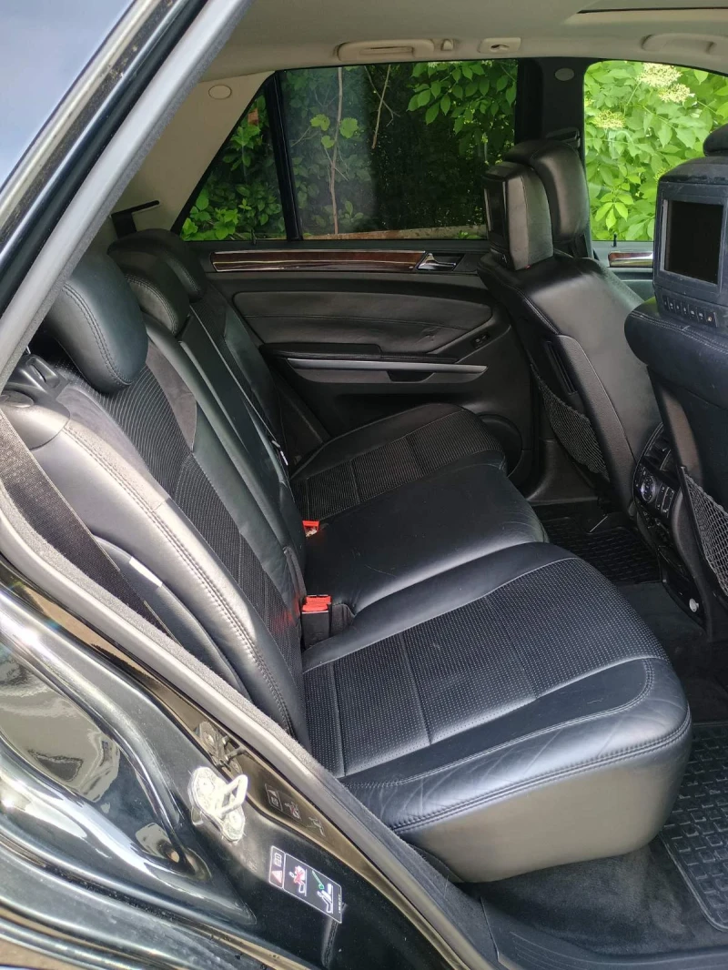 Mercedes-Benz ML 63 AMG БАРТЕР, снимка 10 - Автомобили и джипове - 52405982