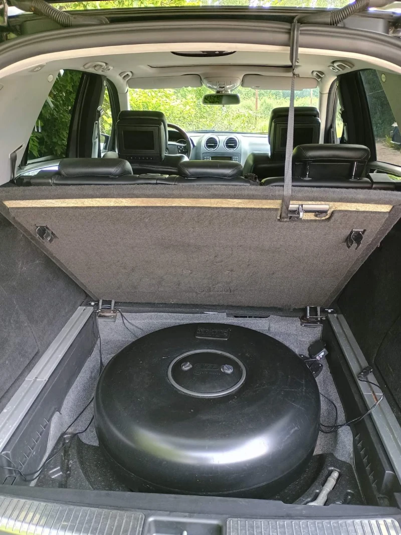 Mercedes-Benz ML 63 AMG БАРТЕР, снимка 6 - Автомобили и джипове - 52405982