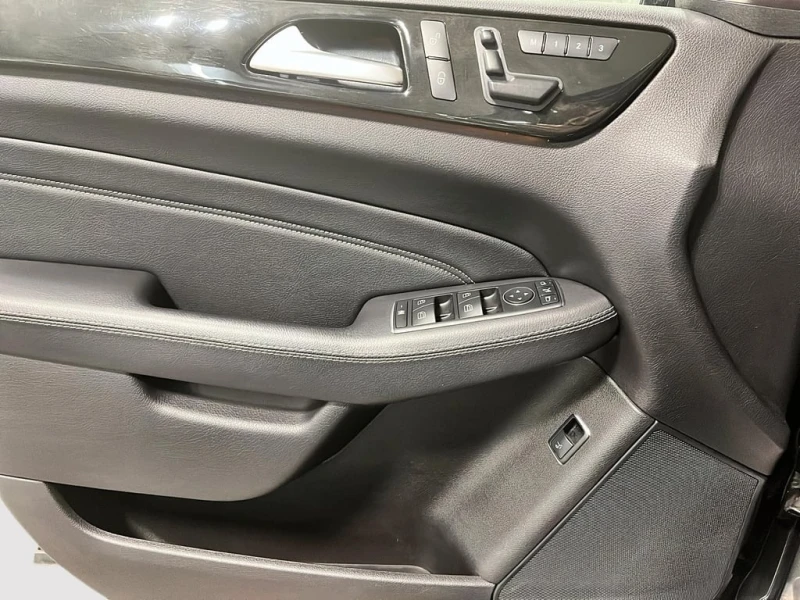 Mercedes-Benz ML 350 BlueTEC  CARFAX, снимка 13 - Автомобили и джипове - 52814983