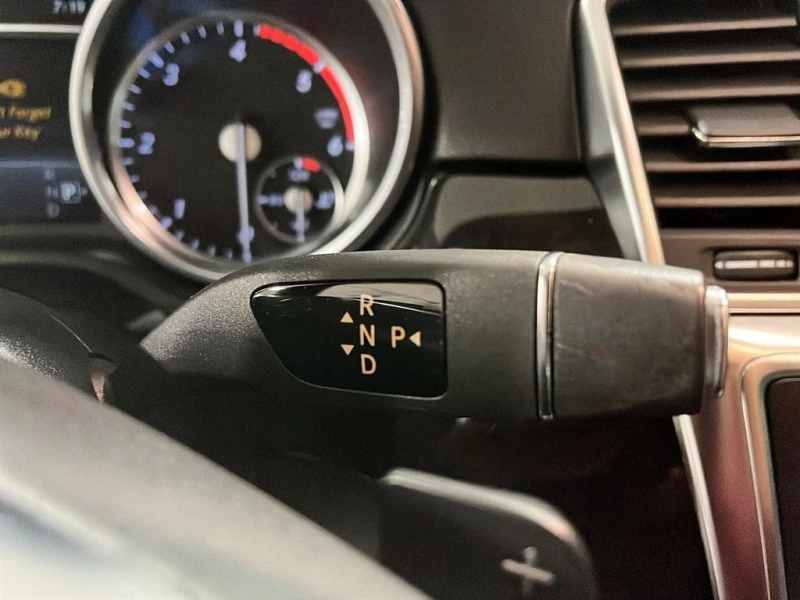 Mercedes-Benz ML 350 BlueTEC  CARFAX, снимка 15 - Автомобили и джипове - 52814983