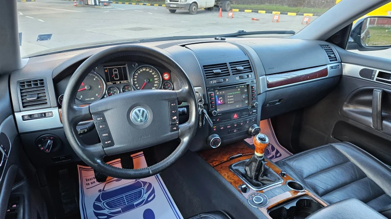 VW Touareg 6скорости/Навигациа/Кожа/Пружини, снимка 10 - Автомобили и джипове - 52923665