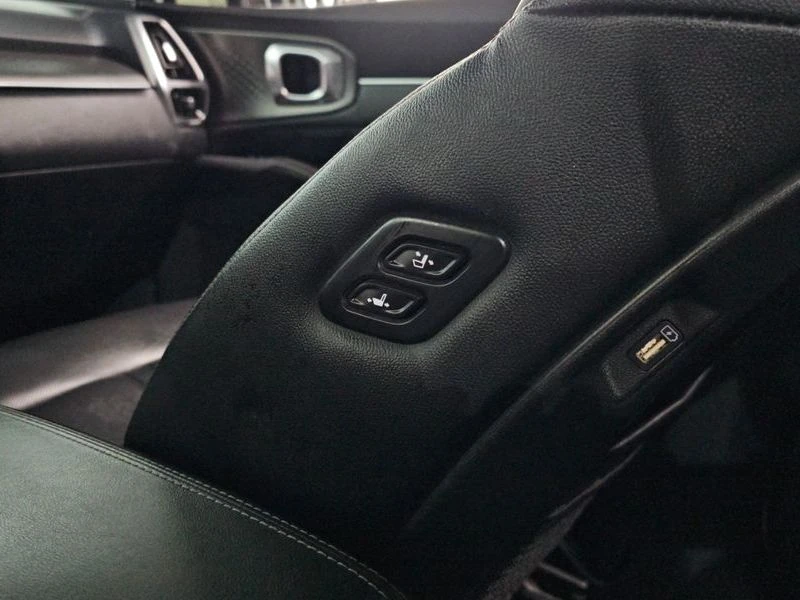 Kia Sorento 2.2 Automatic, снимка 7 - Автомобили и джипове - 55579844