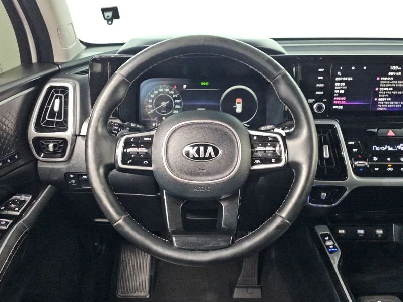 Kia Sorento 2.2 Automatic, снимка 8 - Автомобили и джипове - 55579844
