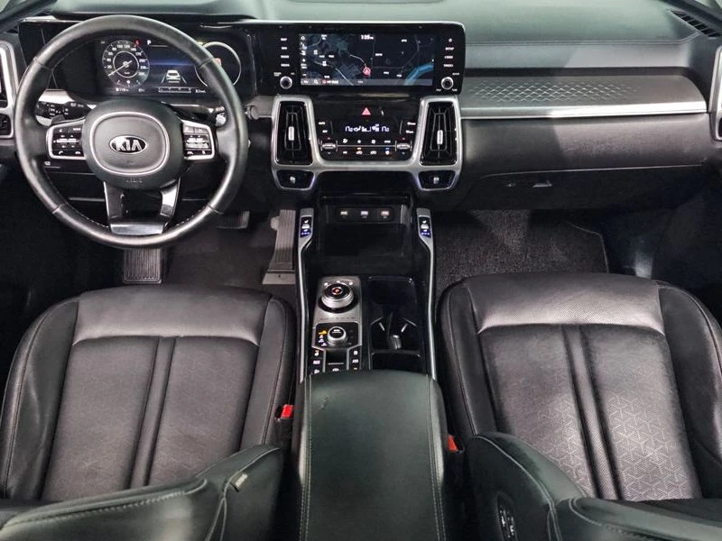 Kia Sorento 2.2 Automatic, снимка 9 - Автомобили и джипове - 55579844