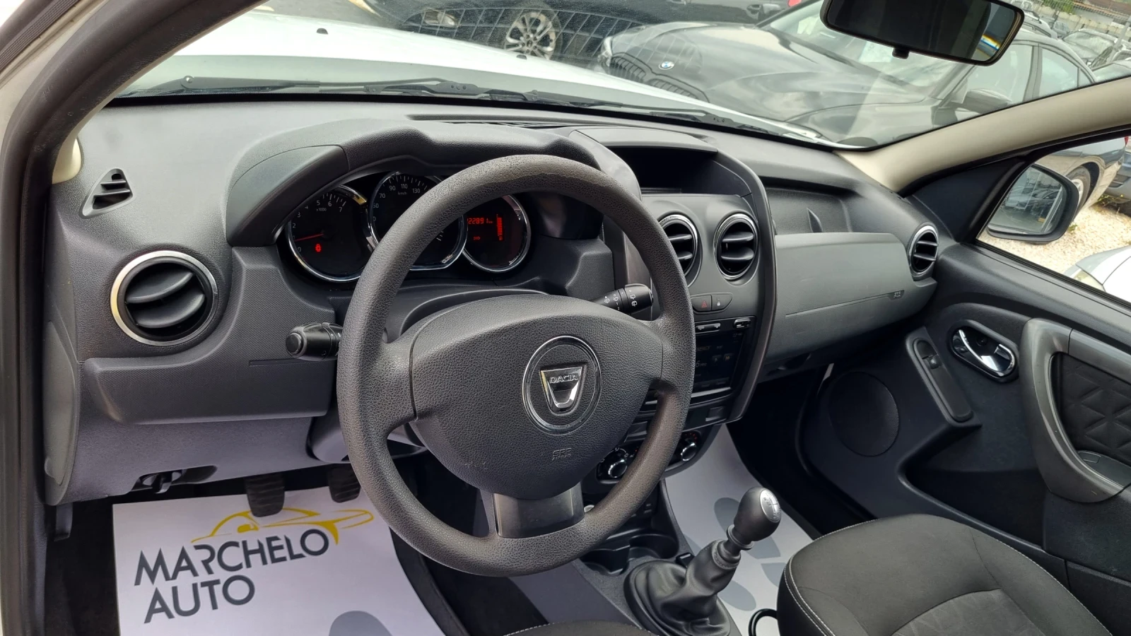 Dacia Duster 1.6 i 4x4 - изображение 8