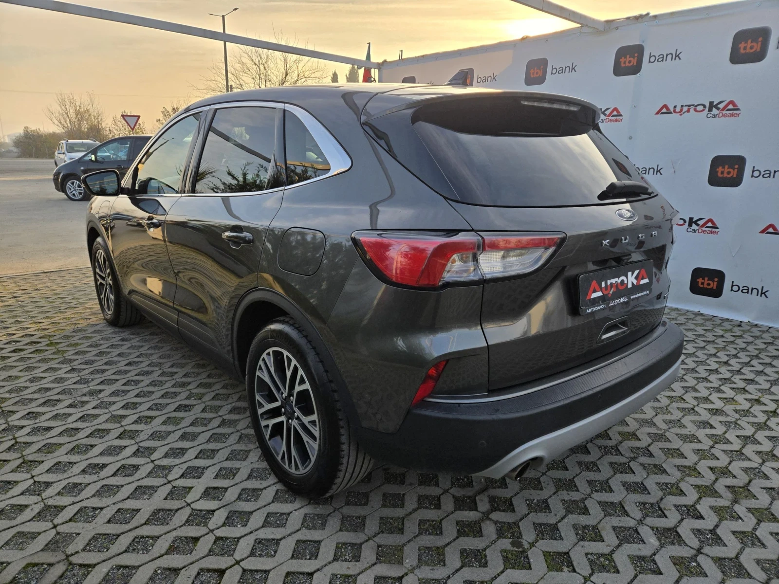 Ford Kuga 2.5Plug-in Hybrid-225��= 360= ���������= TITANIUM | Mobile.bg � ����������� 5