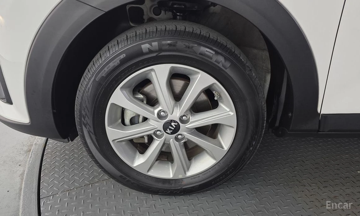 Kia Stonic  - изображение 5