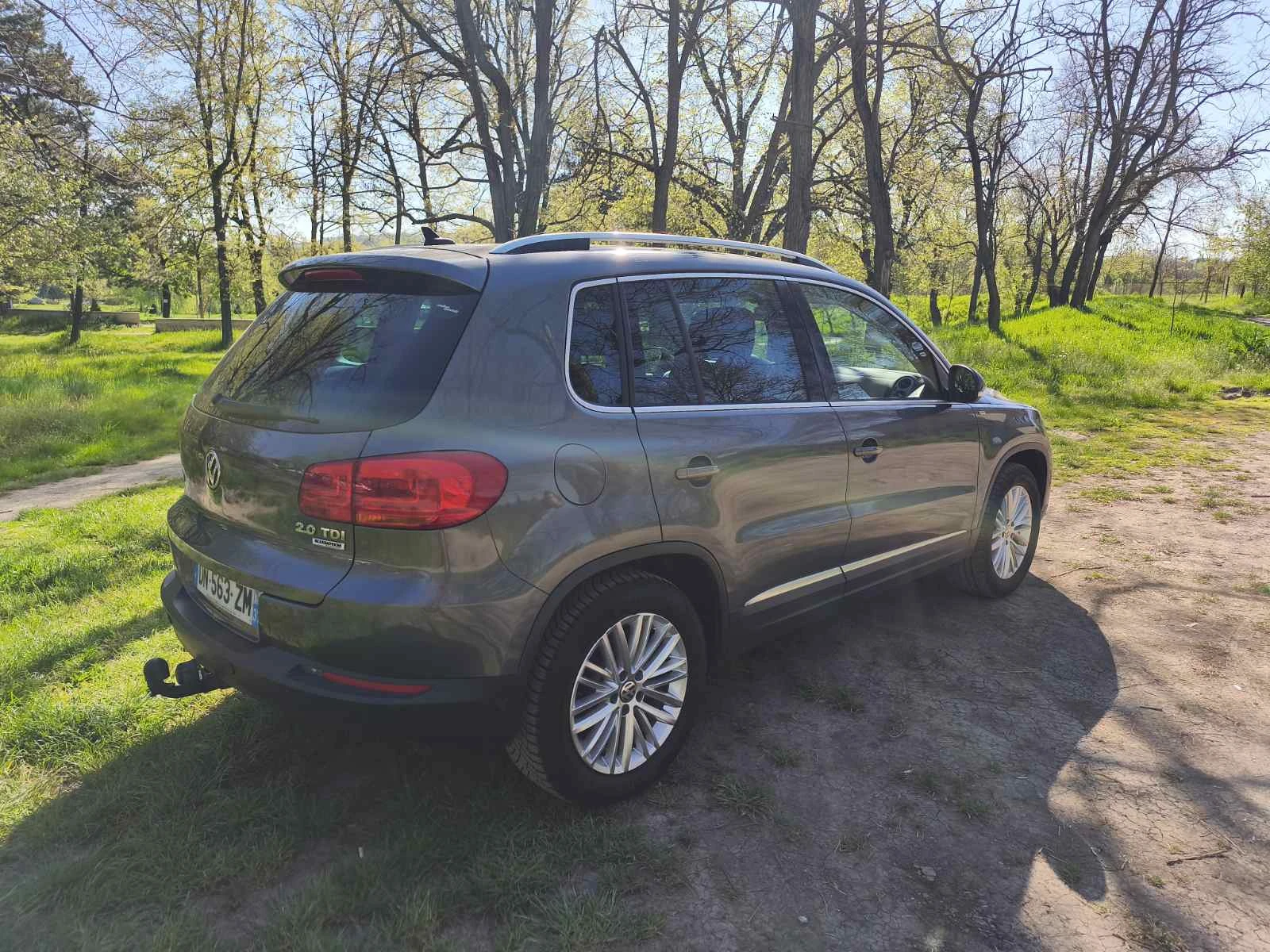 VW Tiguan 2.0 TDI 140 к.с. CUP | 2015 | ПАНОРАМА | СЕРВИЗНА , снимка 7 - Автомобили и джипове - 54320517