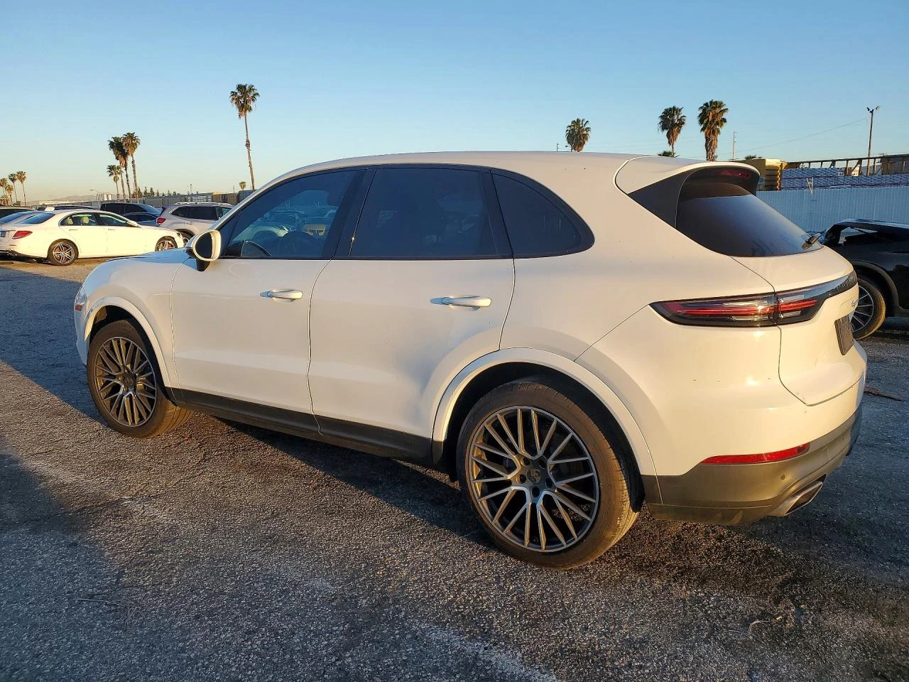 Porsche Cayenne 3.0l, снимка 2 - Автомобили и джипове - 54395486